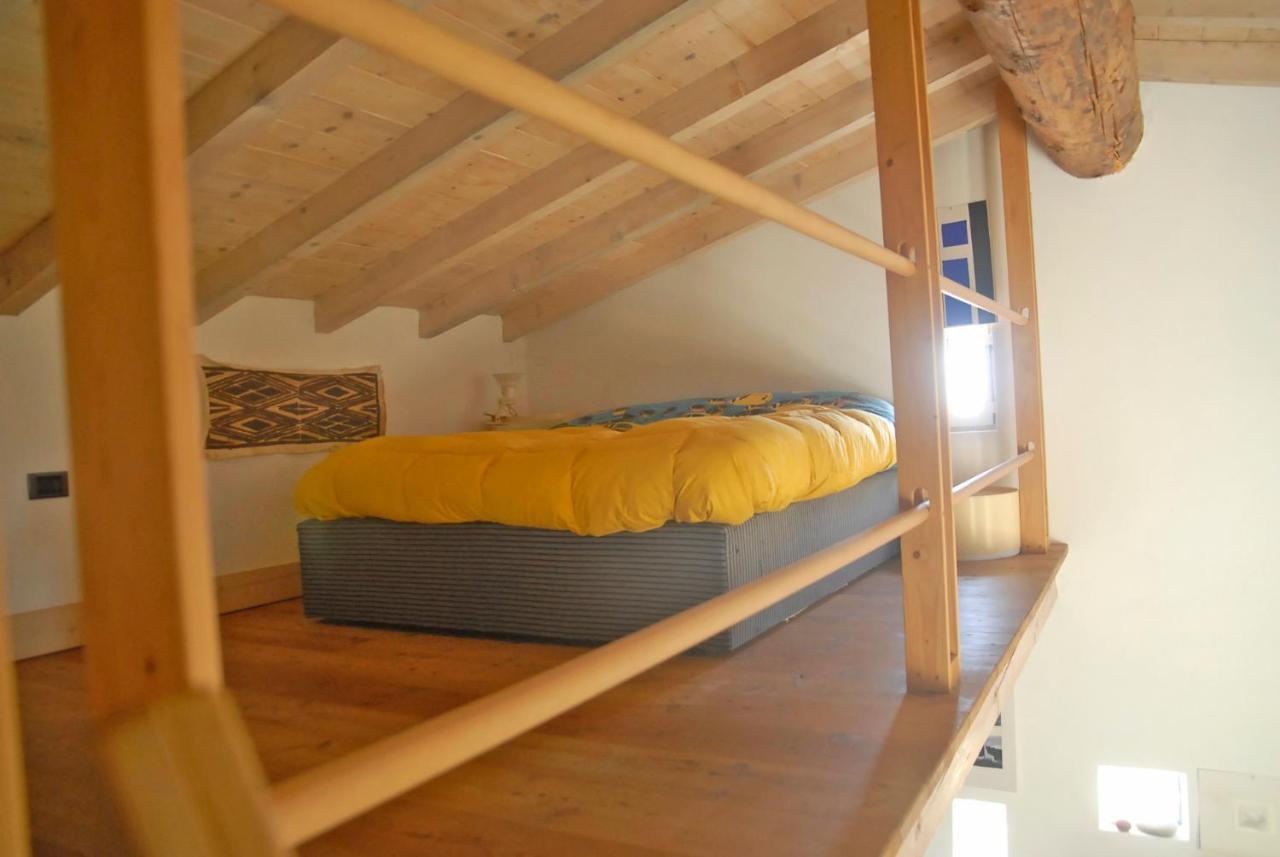 Cottage La Torre Del Pittore 博纳索拉 外观 照片